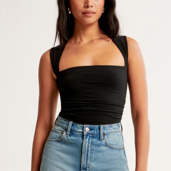 Abercrombie and Fitch The Ava Top- NWT - Picture 1 of 8